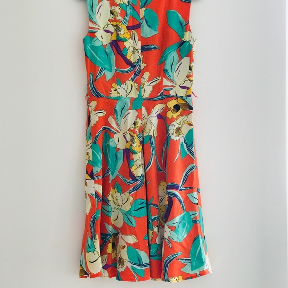 Dressbarn Floral Patterned Dress - Picture 5 of 9